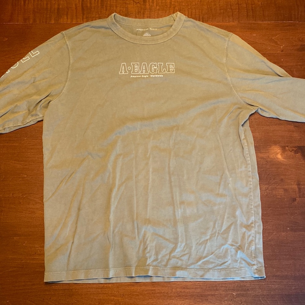 American Eagle long sleeve T